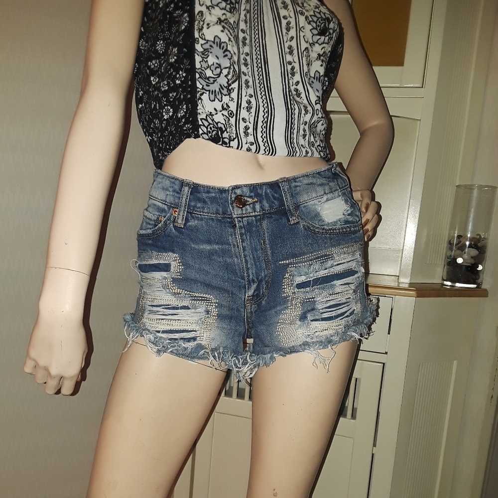 Distressed Denim Short Shorts